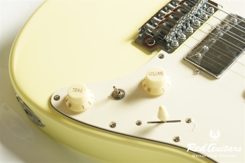 GS-4DX RSM/M - Olympic White